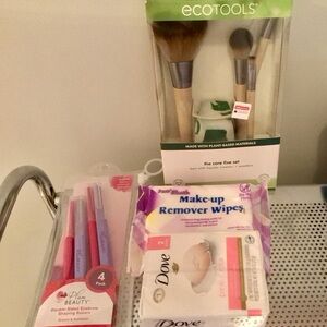 EcoTools Core Five makeup brush set with Eyebrow shapers and Dove beauty soap
